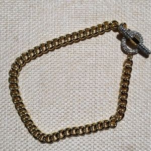 Gold fashion accessory/necklace